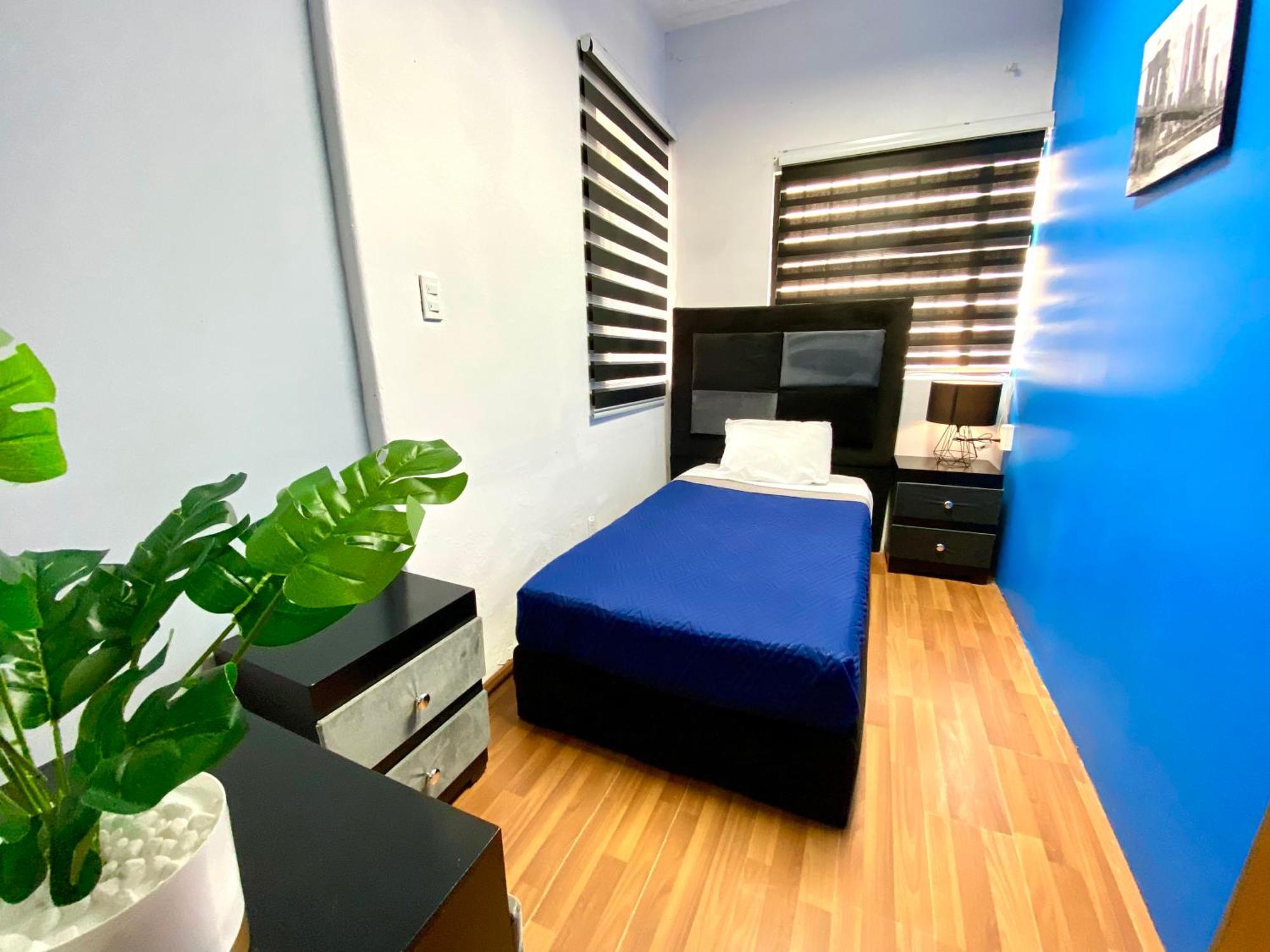 Roomies Hostel - World Trade Center مدينة مكسيكو المظهر الخارجي الصورة