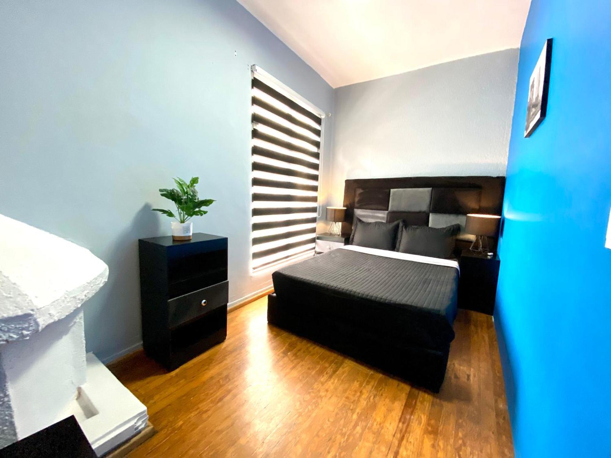 Roomies Hostel - World Trade Center مدينة مكسيكو المظهر الخارجي الصورة