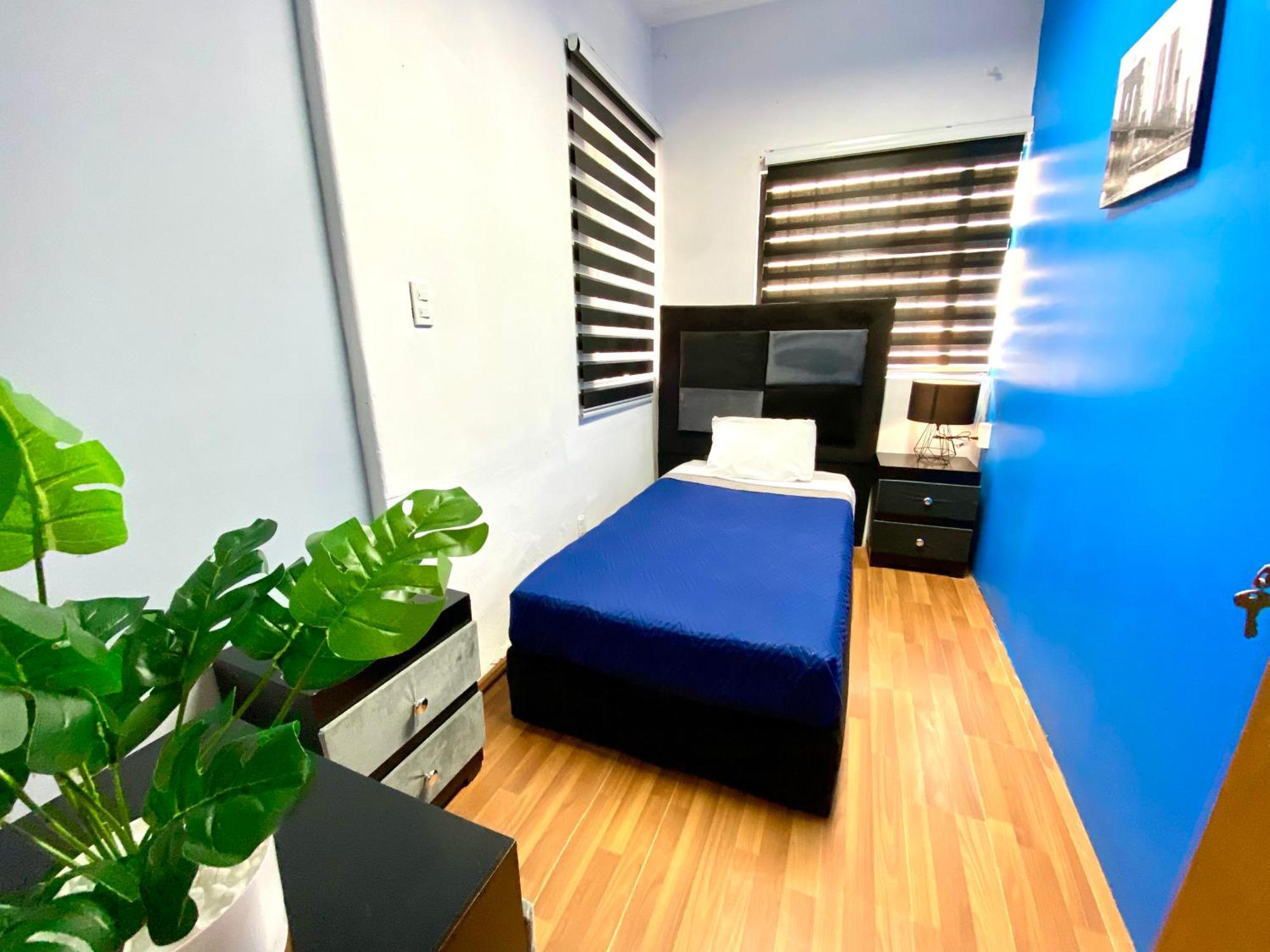 Roomies Hostel - World Trade Center مدينة مكسيكو المظهر الخارجي الصورة