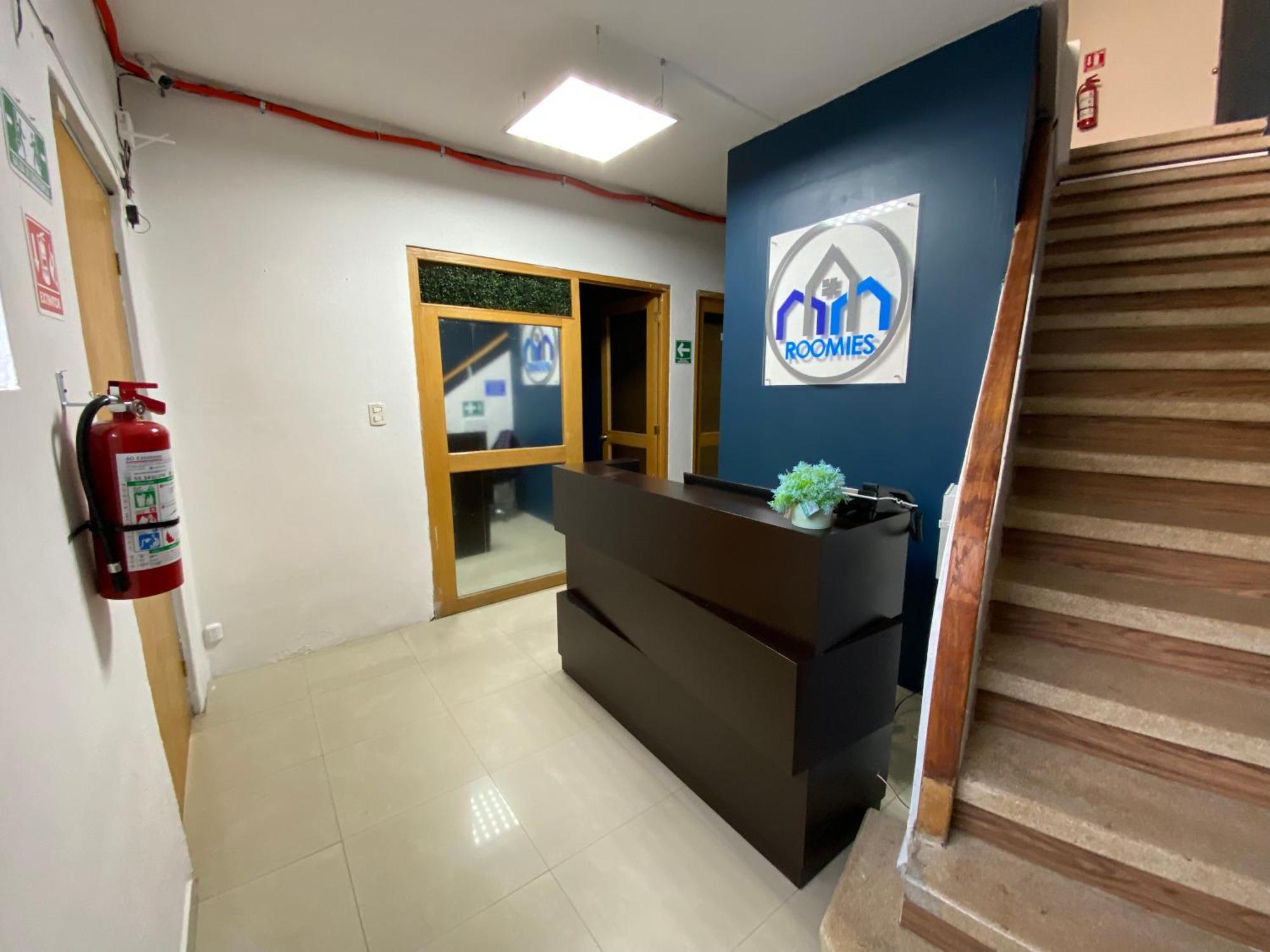 Roomies Hostel - World Trade Center مدينة مكسيكو المظهر الخارجي الصورة