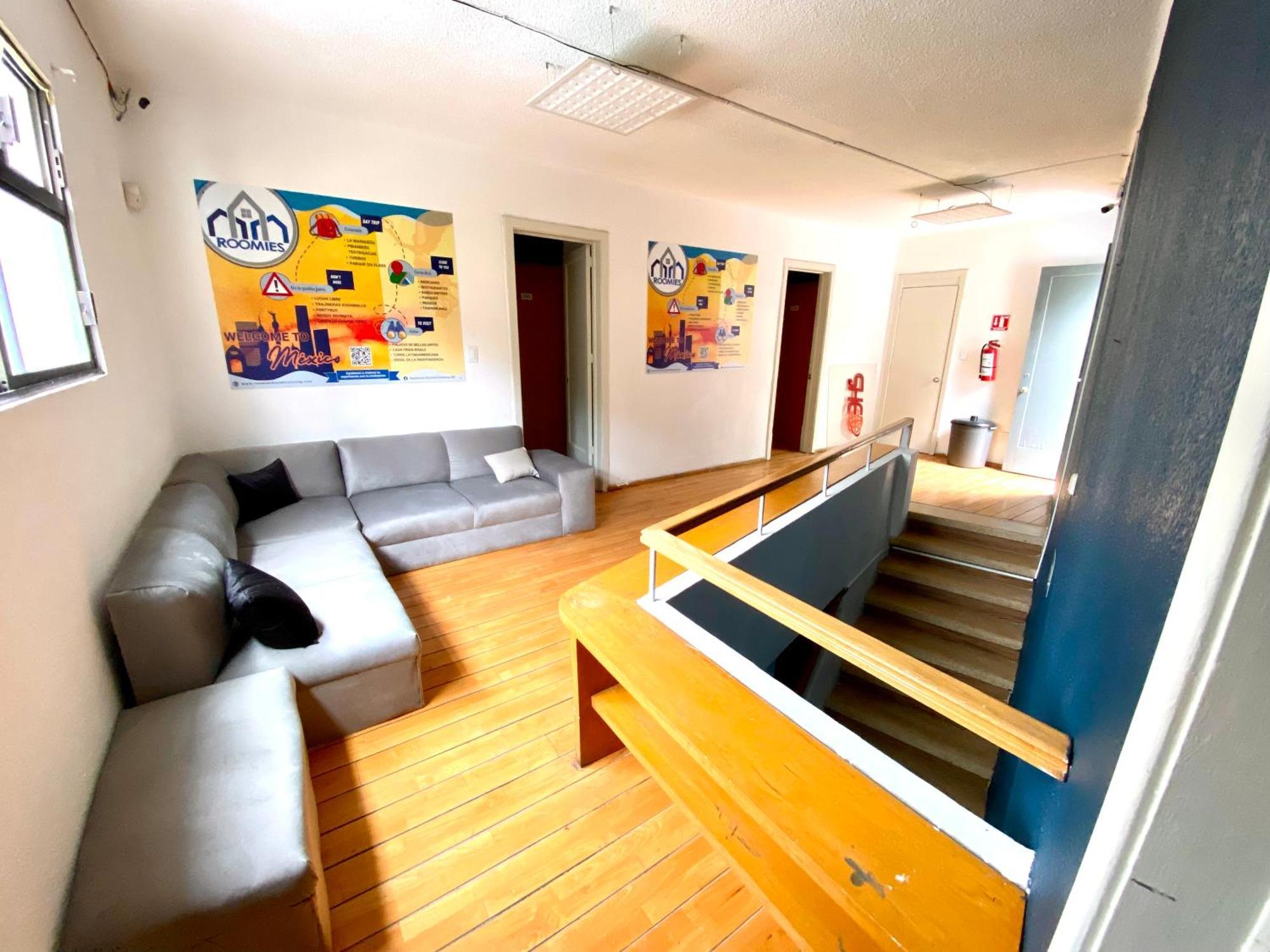 Roomies Hostel - World Trade Center مدينة مكسيكو المظهر الخارجي الصورة